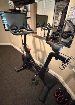 Peloton Bike