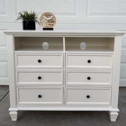 Beautiful White “Coaster” 6-Drawer Dresser w/Media Storage Cubbies