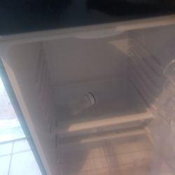 Magic Chef Refrigerator