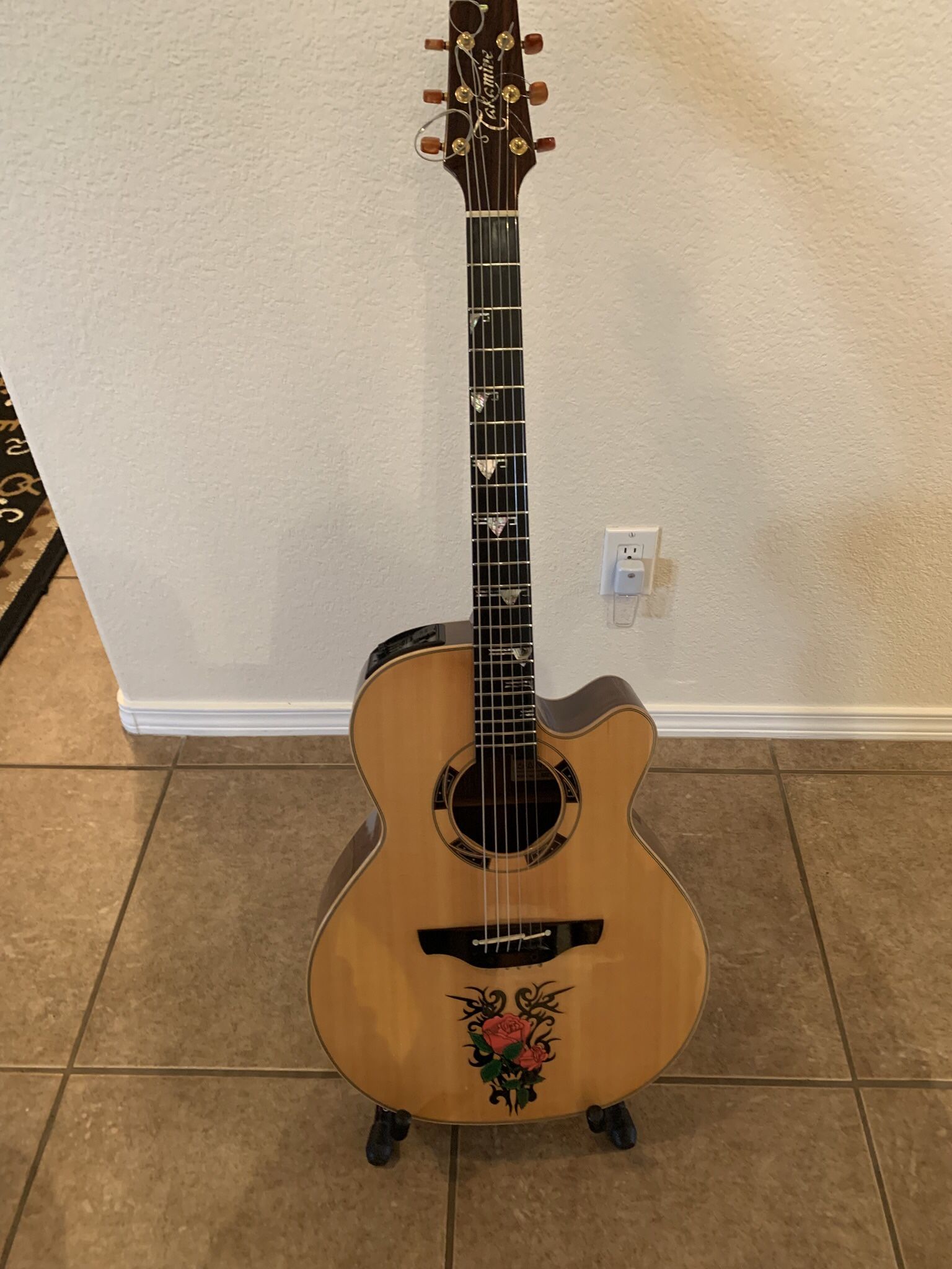Guitar For Sale With Hardshell Case