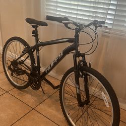 Black Huffy bike 19 Inch  ( M/L)