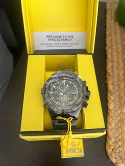 Beautiful New Invicta Men’s Aviator Watch