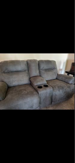 COUCH SET 4 SALE