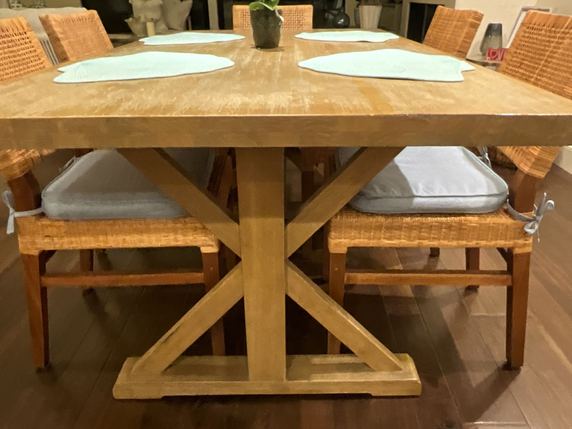 Modern Wood Dining Room Table With Chairs