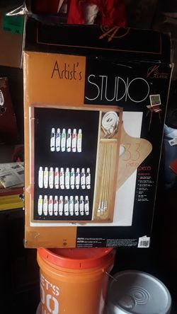 33 piece artists studio
