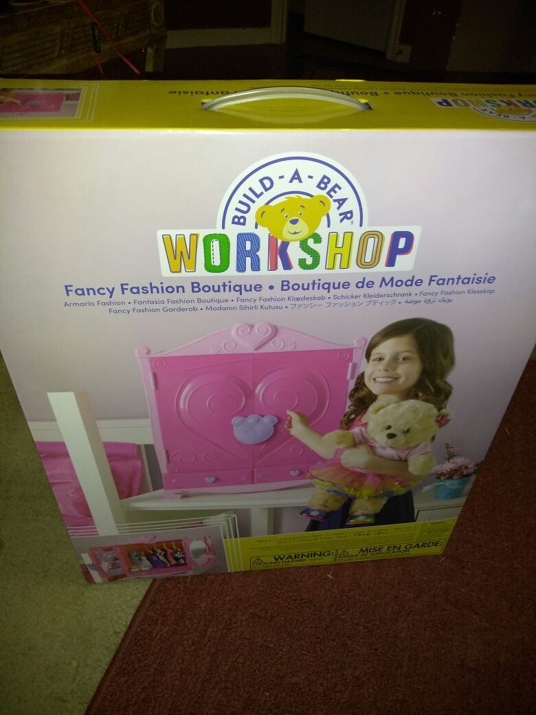 Build-A-Bear Workshop Fancy Fashion Boutique