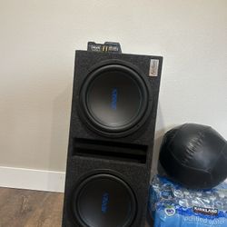2 12in Jensen Subs With 1200w Amp