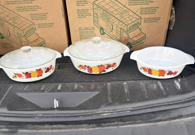 vintage Anchor Hocking Hildi Fruit milk glass casserole dish Smaller one does not have lid, located in orting 