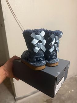 Ugg baby boots size 8 used once’s like new