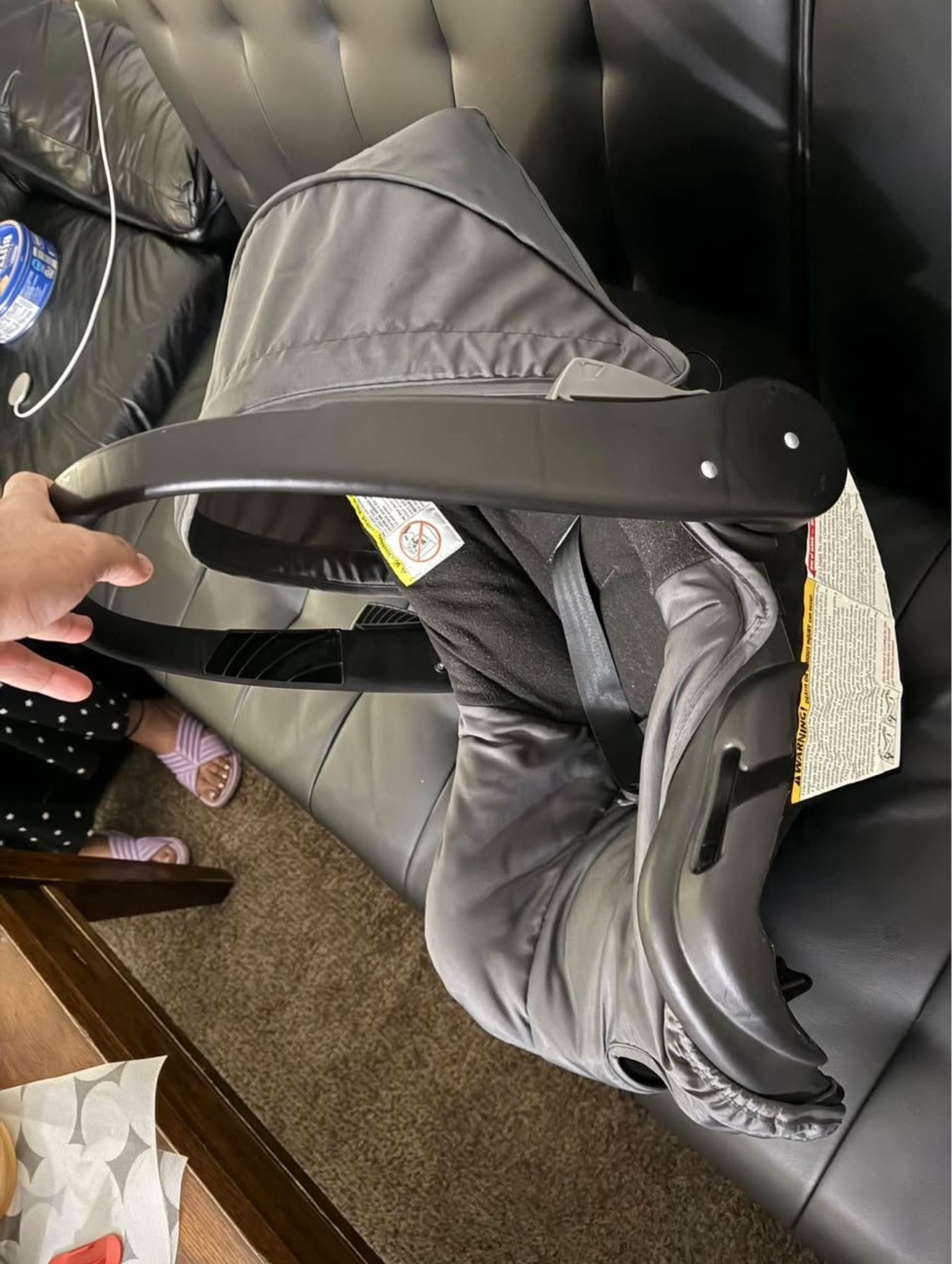 New Evenflow Infant Car Seat With Career And Base