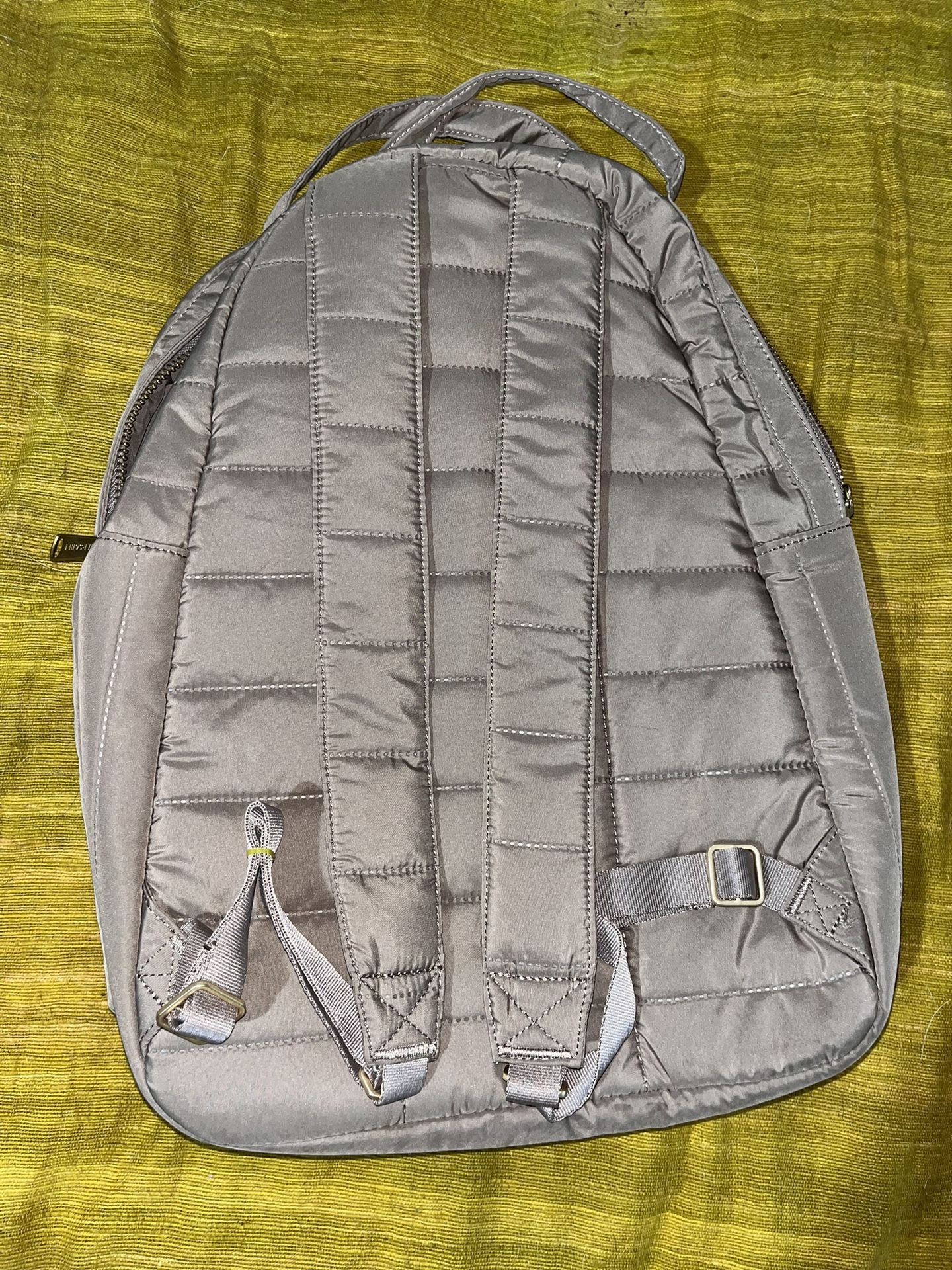 HERSCHEL Satin backpack large Like New