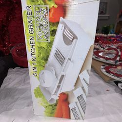 5-IN-1 KITCHEN GRATER MICHAEL ANDREW