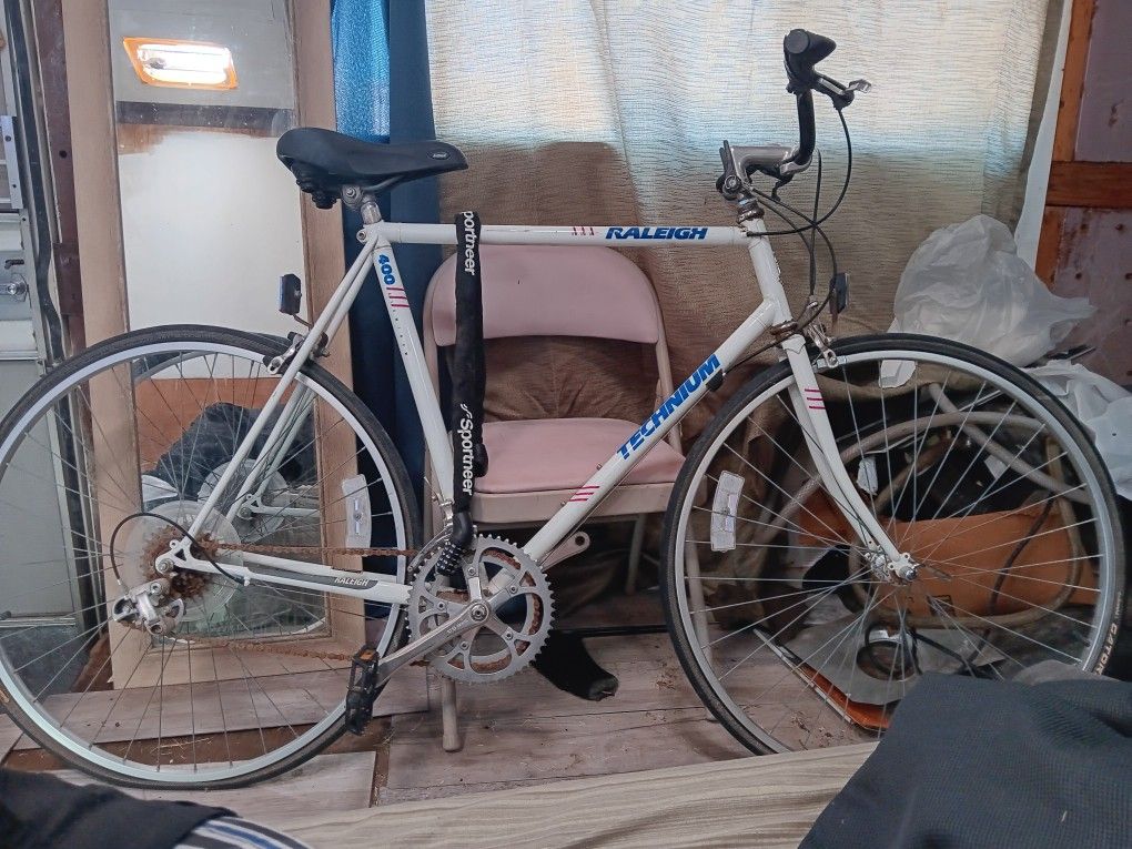 Raleigh Technium 400 Road Bike Collectors Edition