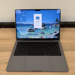 14" MacBook Pro M1 Pro 8 Core*500GB SSD*16GB RAM