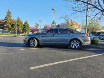 2015 Ford Taurus