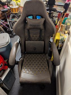 Massage Pillow Gaming Chair