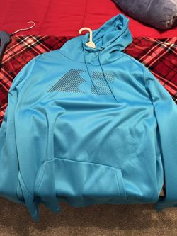 Men’s XXL Under Armour Hoodie
