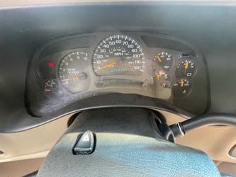 2005 GMC Yukon XL Series SLT