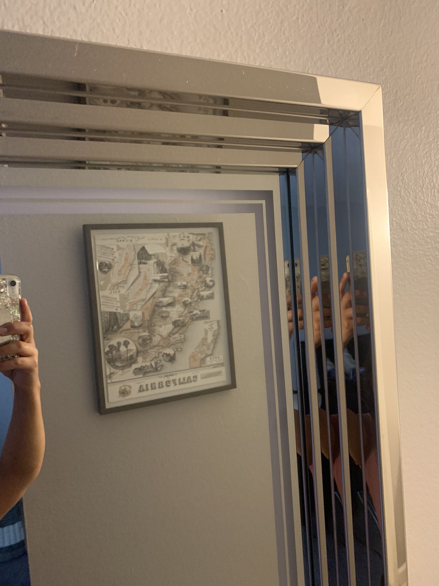 Glam Portrait Mirror