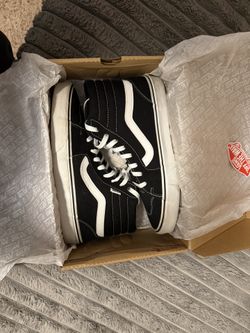 Vans Hightop Size 9