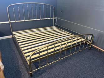 eking Iron bed frame，$150