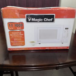 Magic chef 1000 Watts Microwave