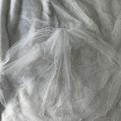 New - Tulle Veil with Pearls