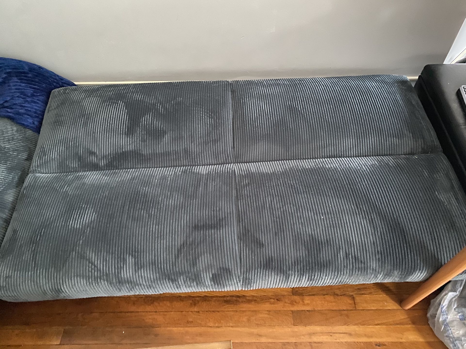 Futon for 3 person