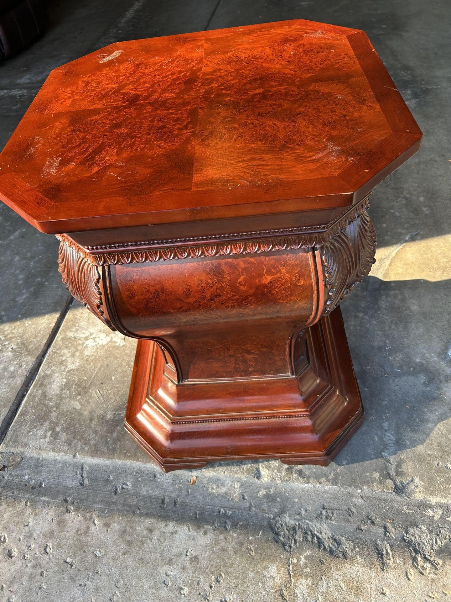 Carved Wood Send Table