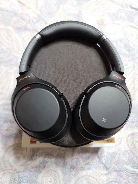 Sony WH-1000XM3 Bluetooth Noise Canceling Headphones