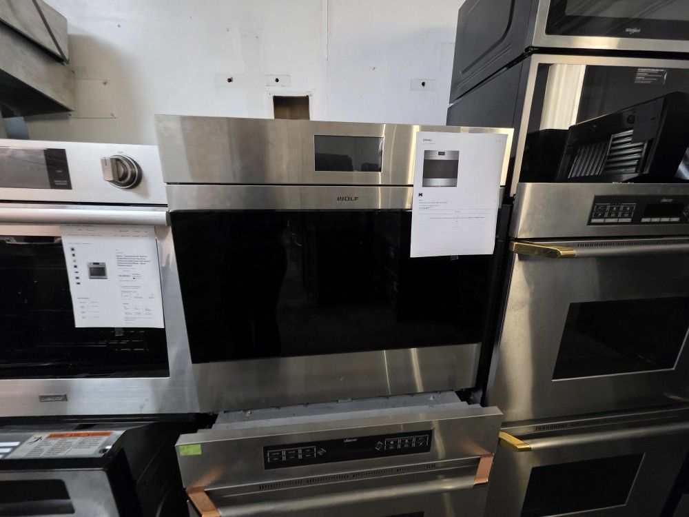 30" WOLF SINGLE WALL OVEN STAINLESS STEEL