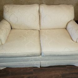 Sofa, Love Seat, Couch, Matching Set, Very Nice Condition, Clean.