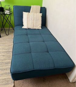 Chase lounge chair