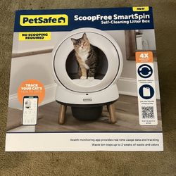 Petsafe Scoopfree Smartspin Litter Box