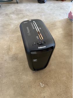 Fellowes Paper Shredder