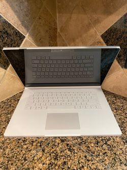 Microsoft Surface Book 2 Hyperthreaded TouchScreen with 512GB SSD