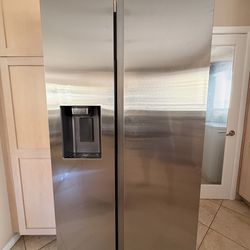 Samsung Large Side by Side Refrigerator