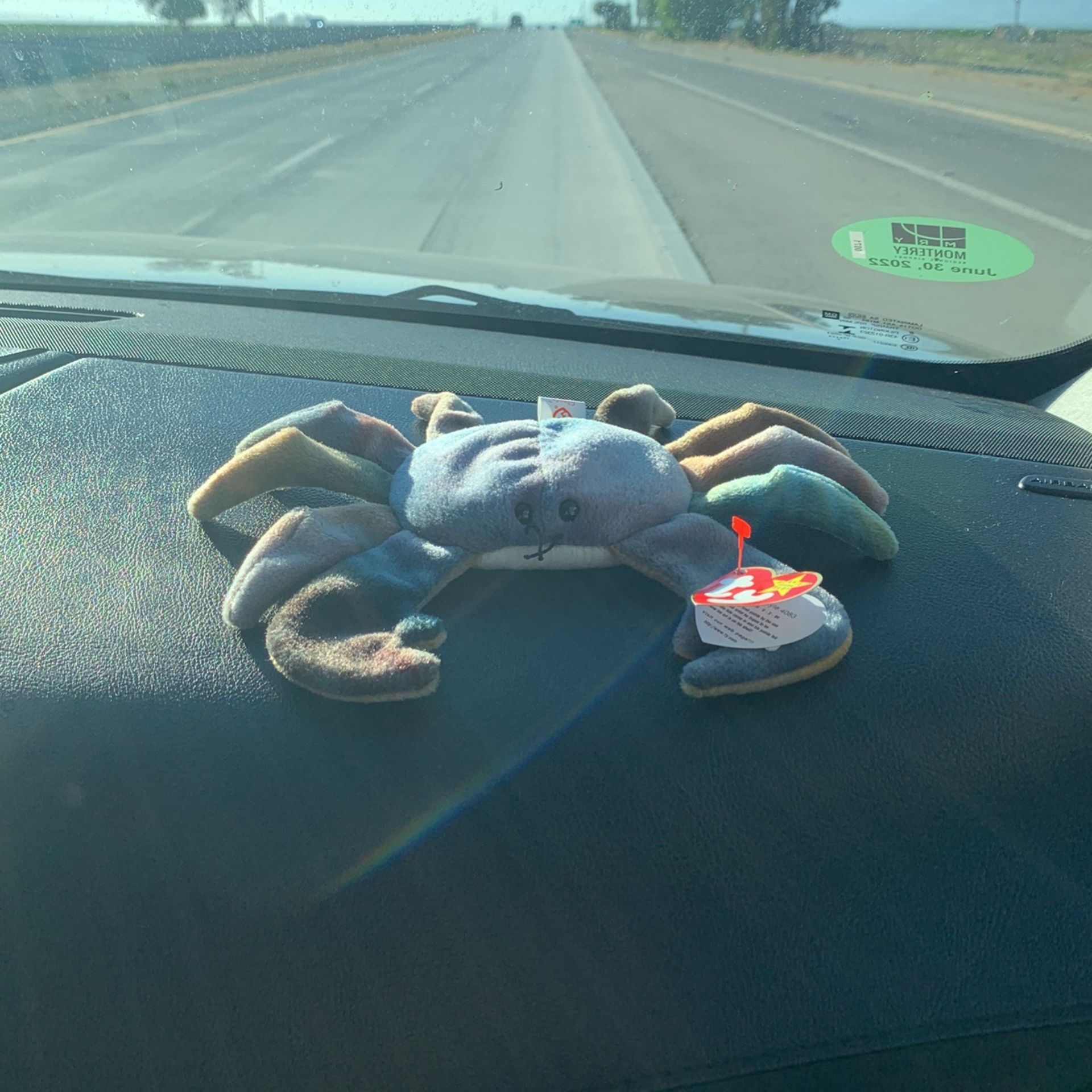Authentic Rare TY Beanie Baby CLAUDE The Crab !! In Brand New condition.