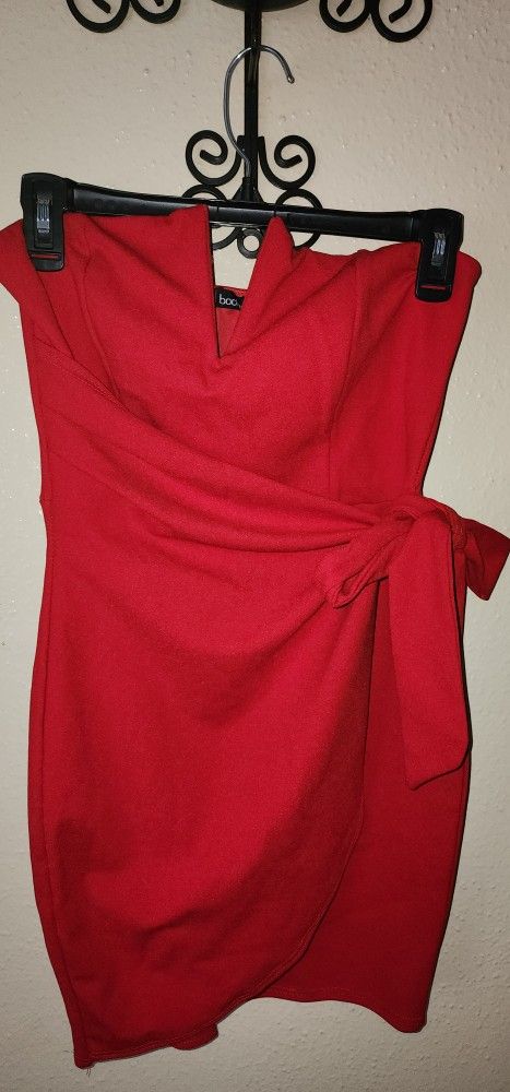 Red Dress 