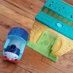 Thomas & Friends My First Day to Night Light Up Projector With Music Kids Toys  