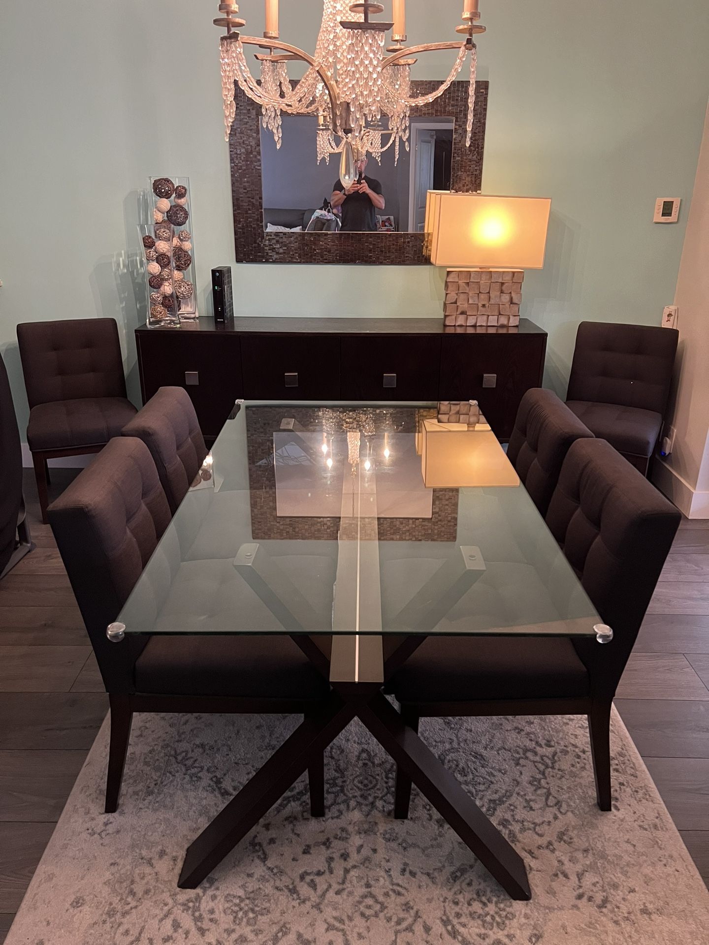 Gorgeous Dining Table With Chairs 