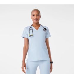 Casma Three Pocket Scrub Top