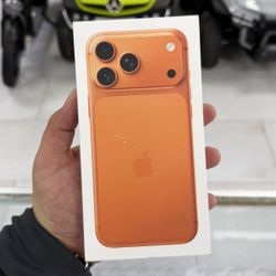 iPhone 17 Pro Max Unlocked 256GB! Finance For $50 Down Payment!! 