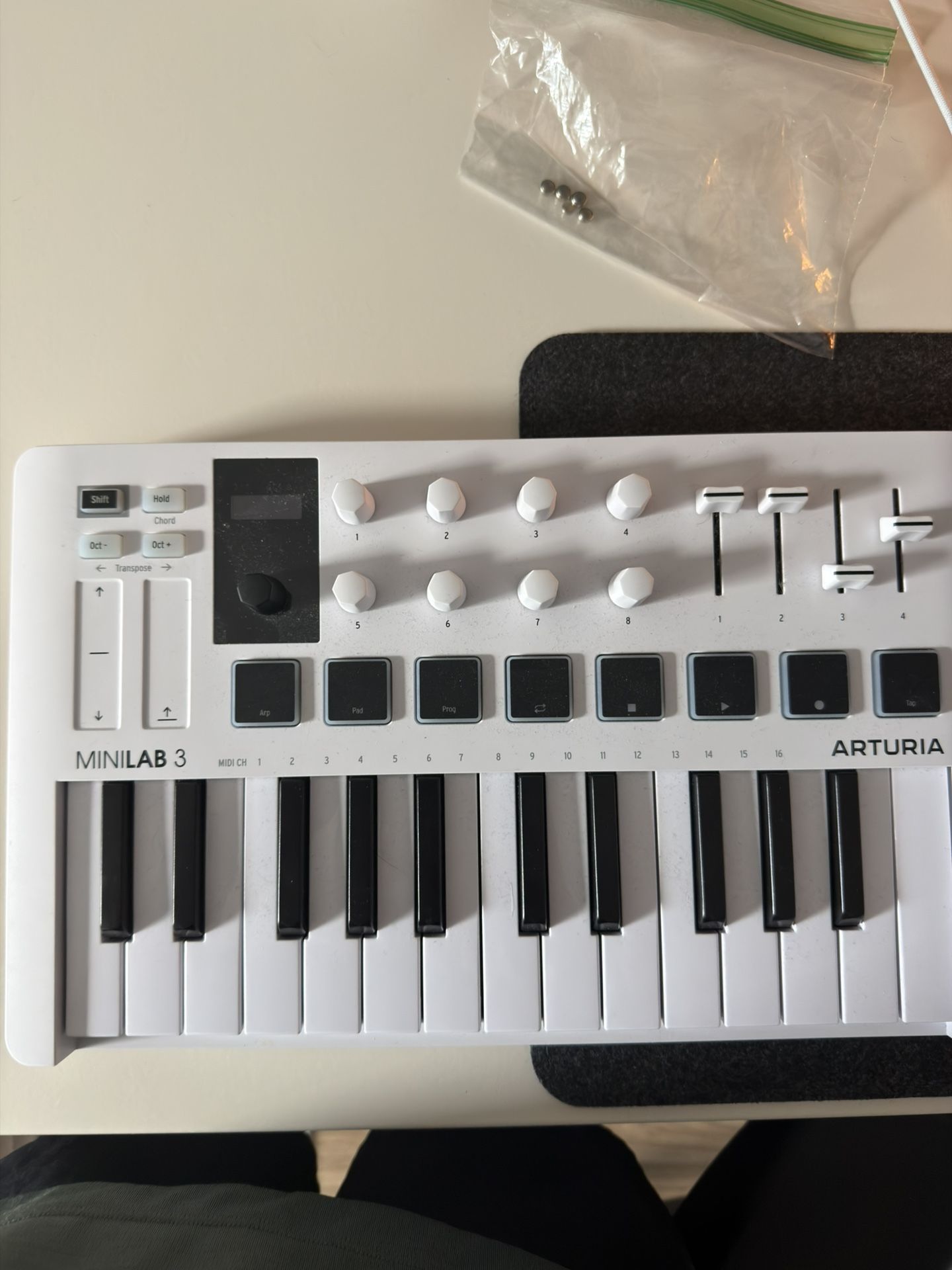 Arturia Mini Lab 3 Keyboard Midi 