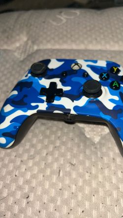 35 $ For Both Xbox Controllers