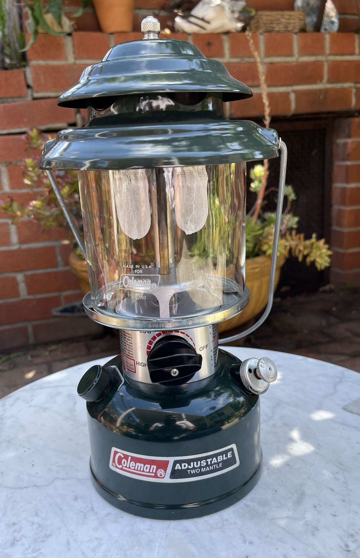 Coleman Model 288A Dual Mantle White Gas Lantern 1990