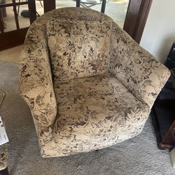 Floral Pattern Armchair set of 2 swivel 