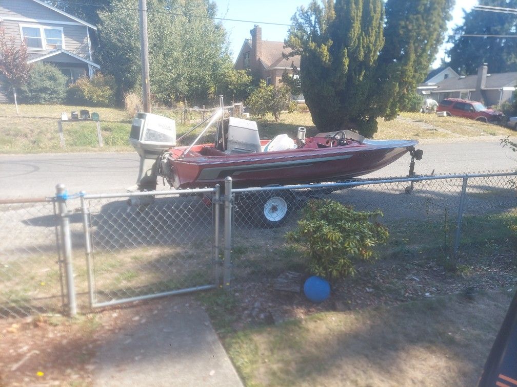 1980's Speed Boat With Motor And Trailer