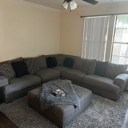 Ashley’s Large Sectional Couch - FREE DELIVERY 🚛