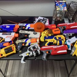 LOT OF 15 NERF GUNS 